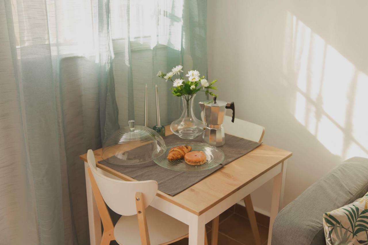 De Invitados De Casa Tais Màlaga